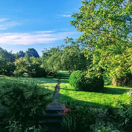 Apartment Privatwohnung Mit Grossem Garten *